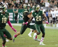 1920-USF-Bulls-vs-Cincinnati-Bearcats-2017-Bulls-Gallery-0041.jpg